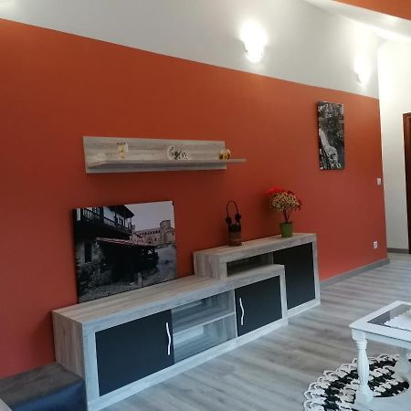 Apartamento Turistico La Mies Apartment โอเรญา ภายนอก รูปภาพ